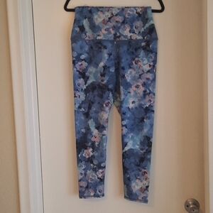 Women's yoga,gym  workout pants High Waist Capri sz. L